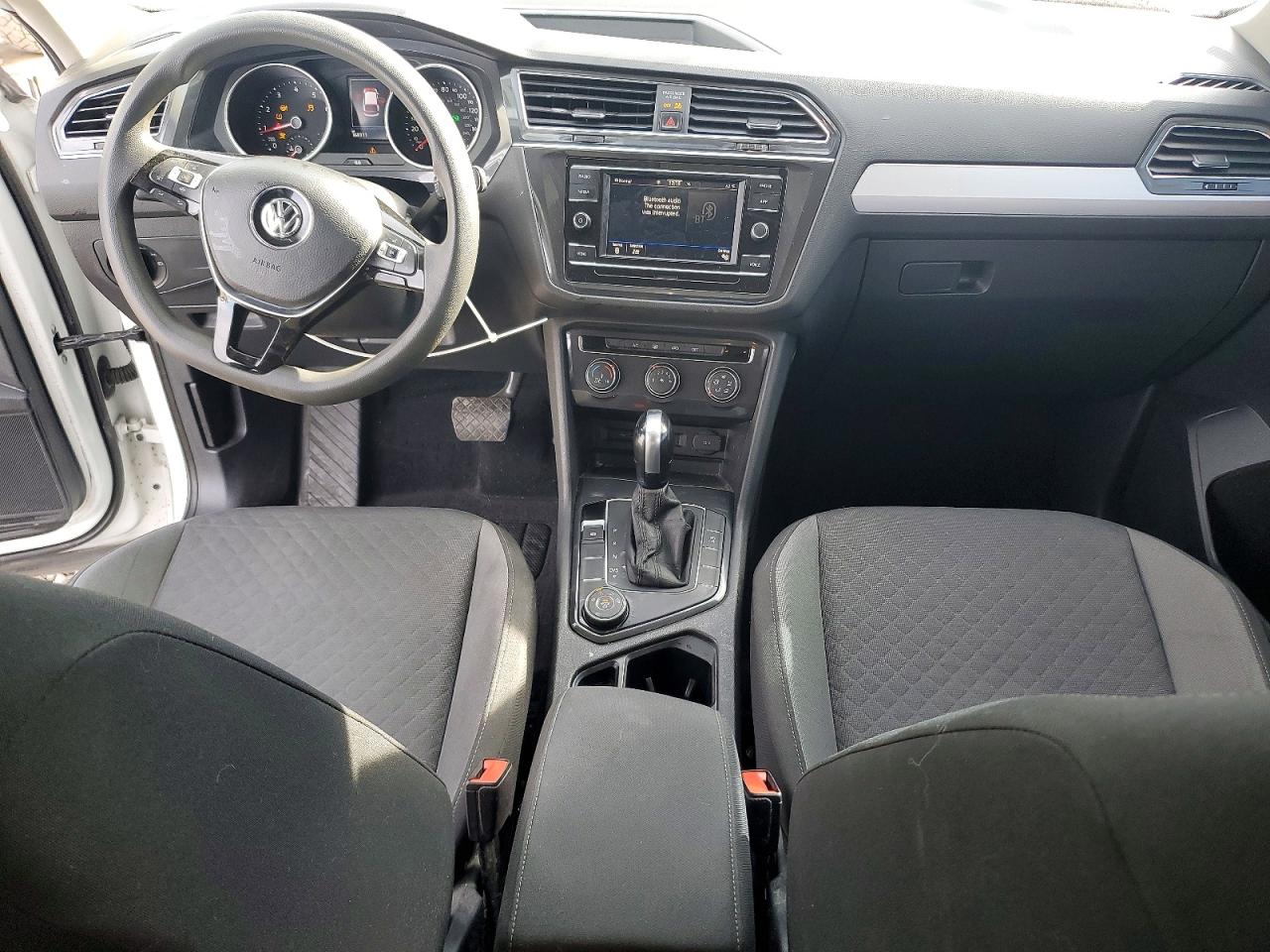 2020 VOLKSWAGEN TIGUAN S photo 8
