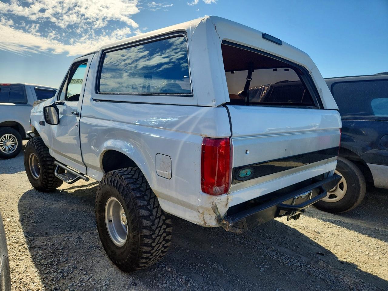 1993 FORD BRONCO U100 photo 3