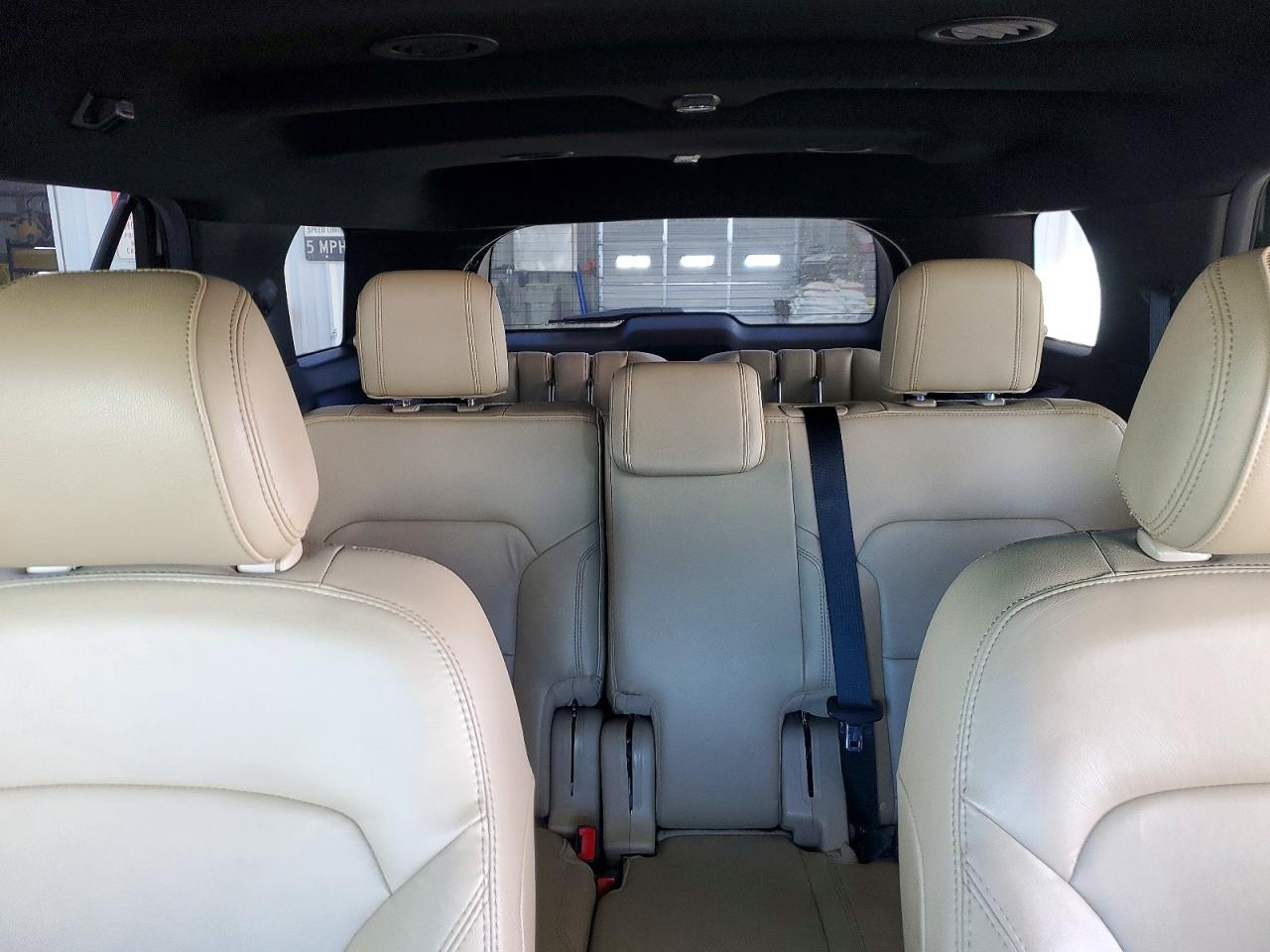 2016 FORD EXPLORER XLT photo 19