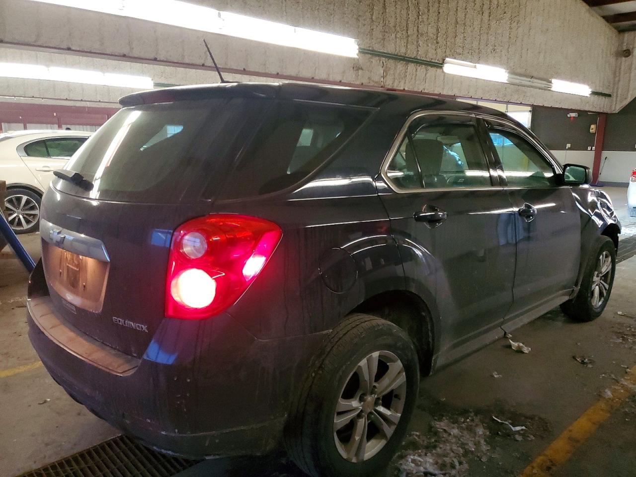 2015 CHEVROLET EQUINOX LS photo 3
