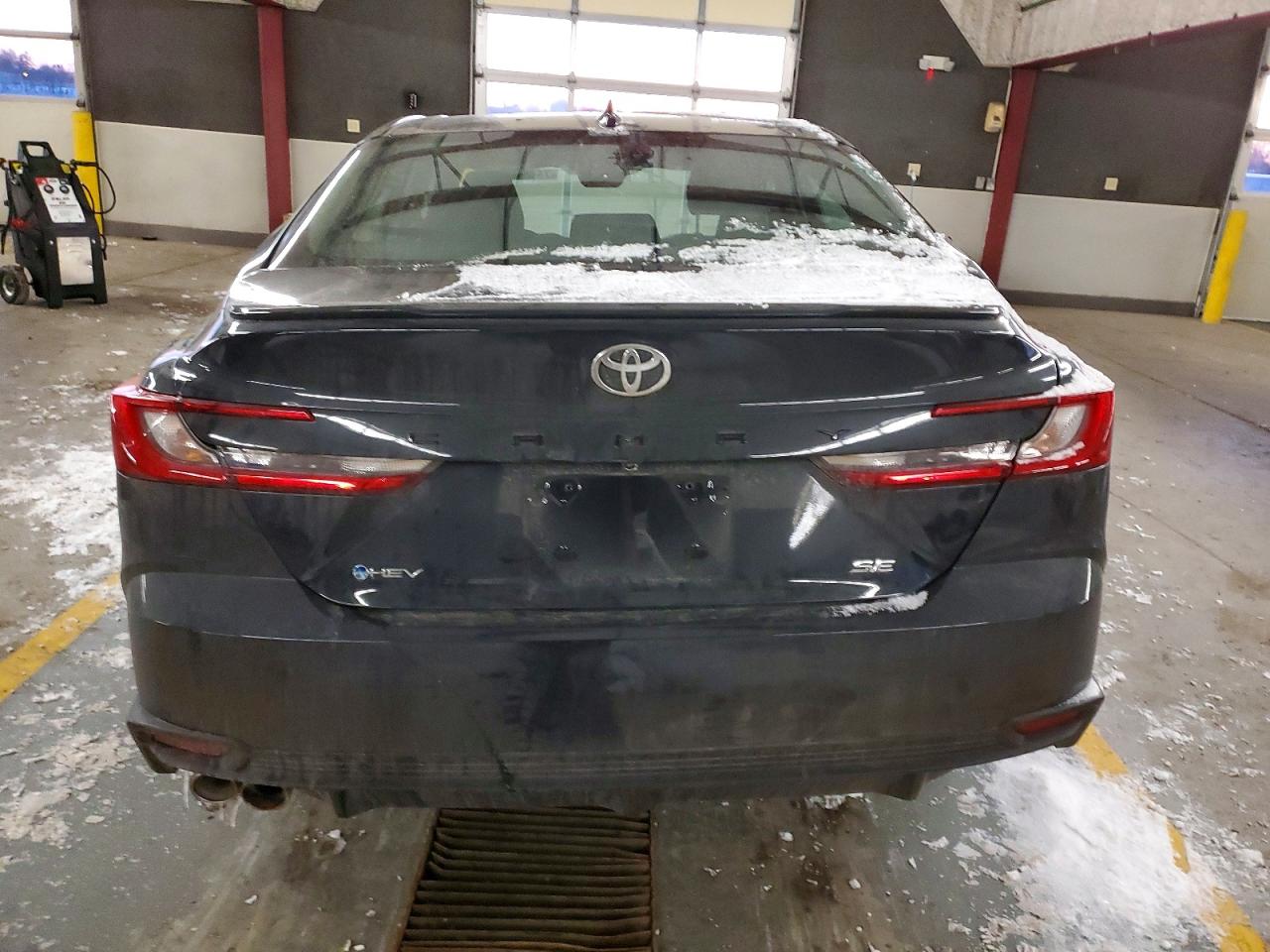 2025 TOYOTA CAMRY XSE photo 6