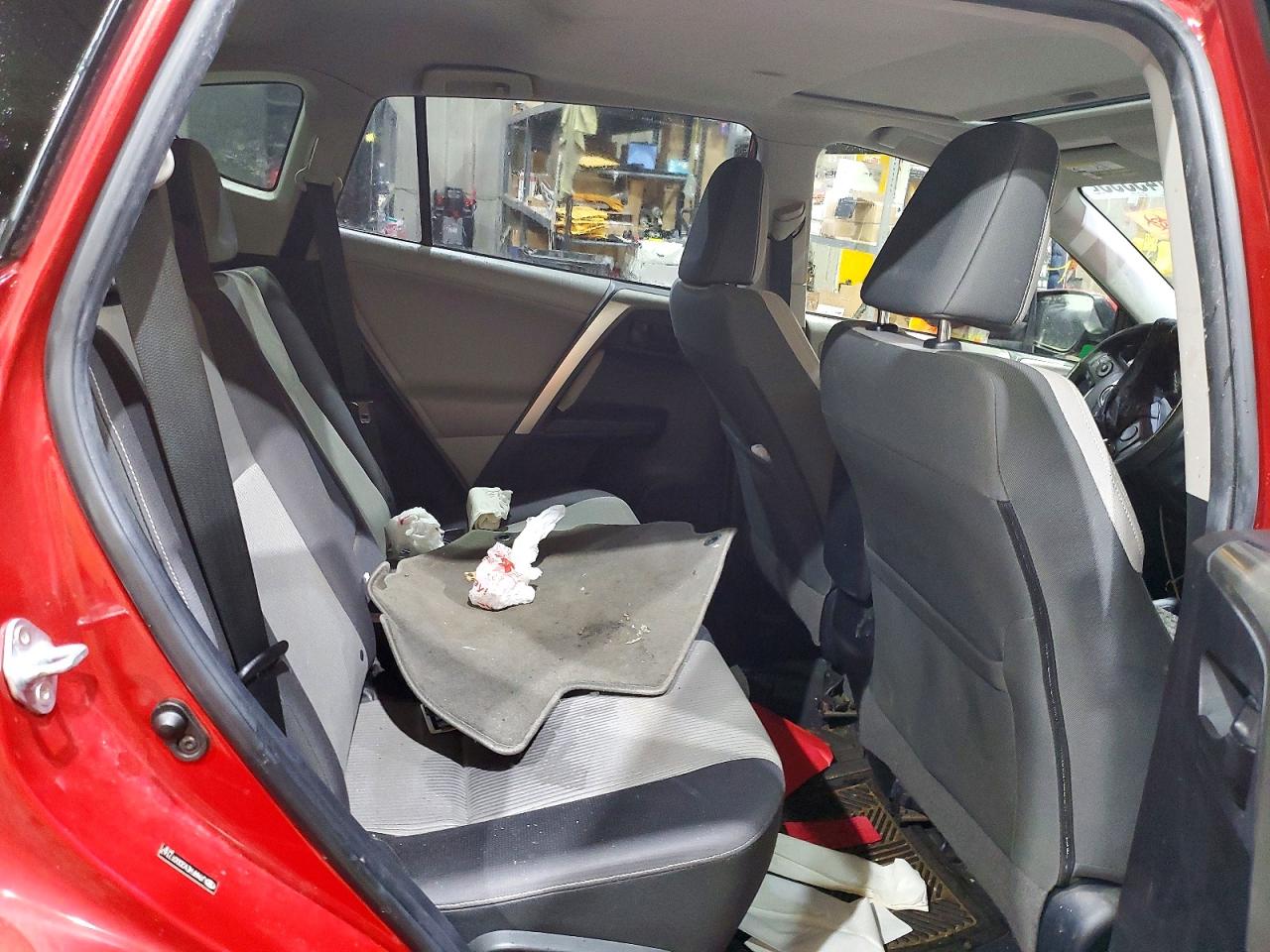 2013 TOYOTA RAV4 XLE photo 11