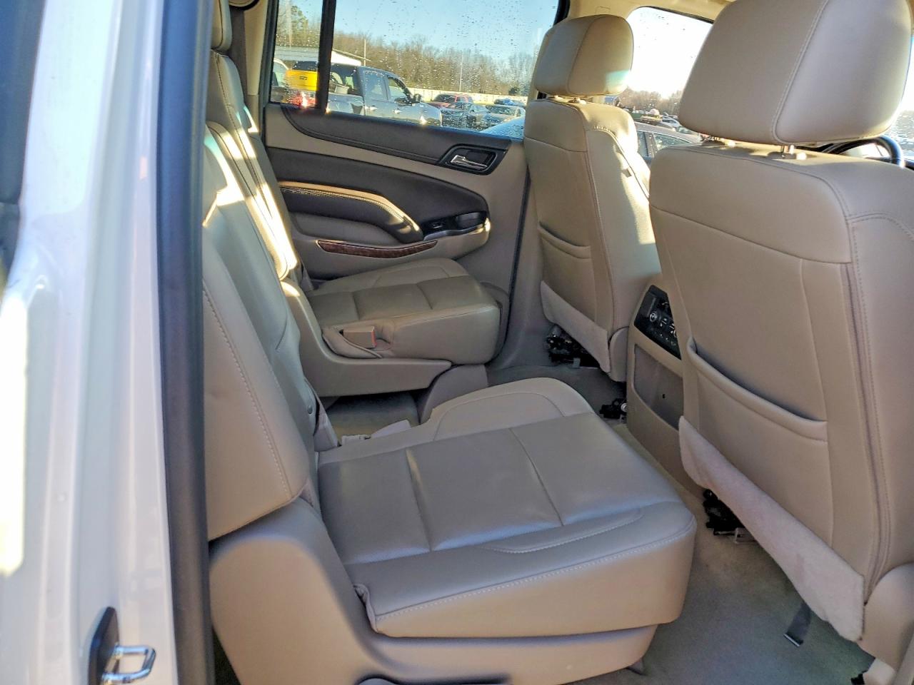 2018 CHEVROLET SUBURBAN C1500 PREMIER photo 31