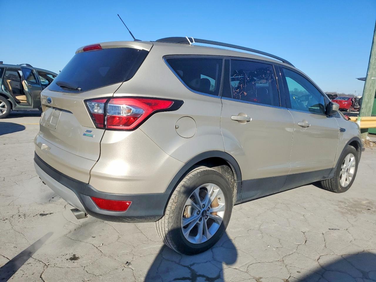 2018 FORD ESCAPE SE photo 5