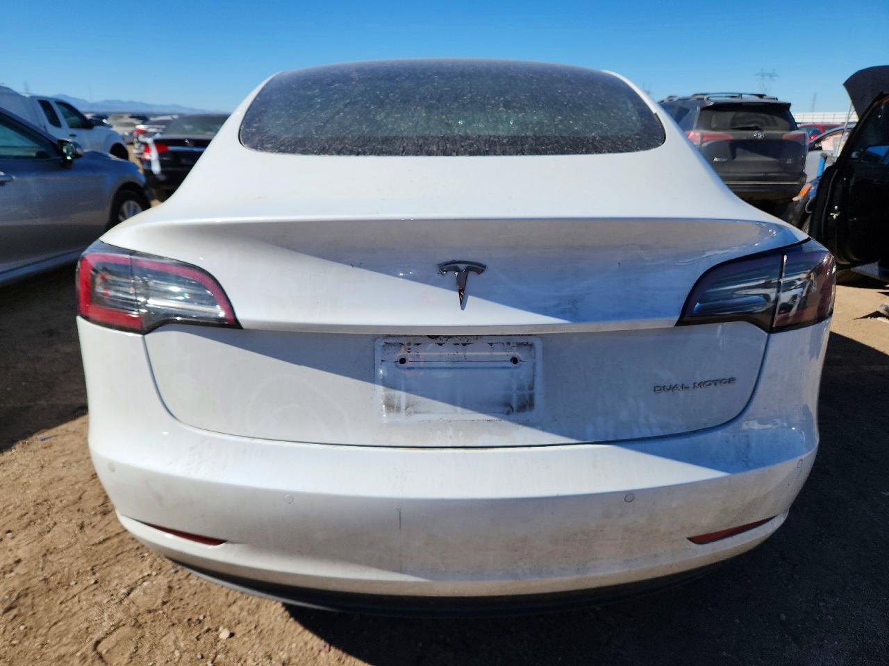 2022 TESLA MODEL 3 photo 11