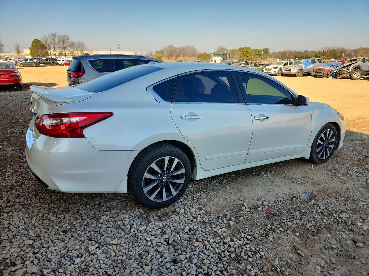 2017 NISSAN ALTIMA 2.5 photo 3