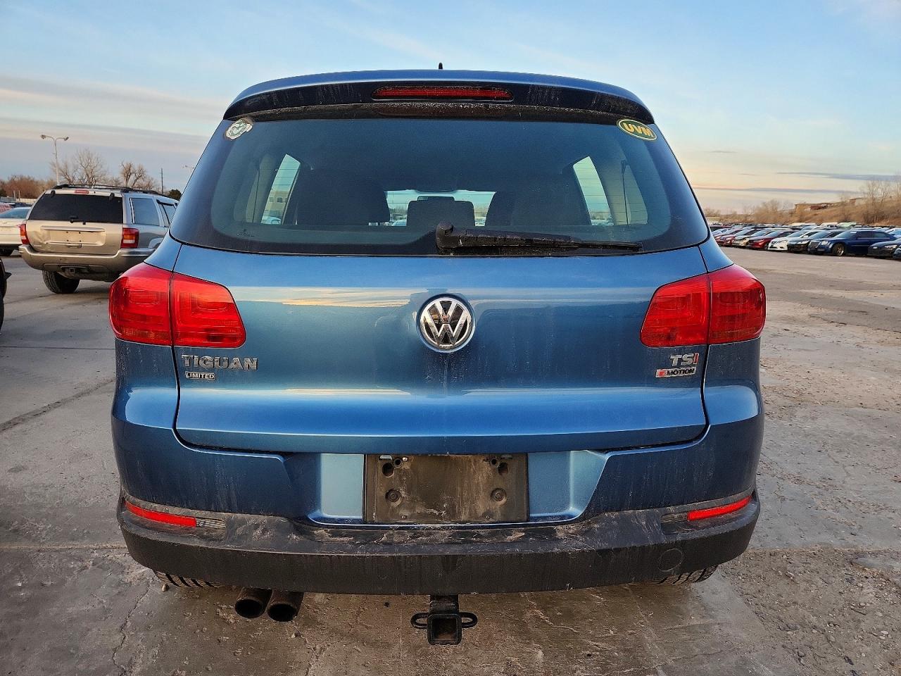 2017 VOLKSWAGEN TIGUAN S photo 11