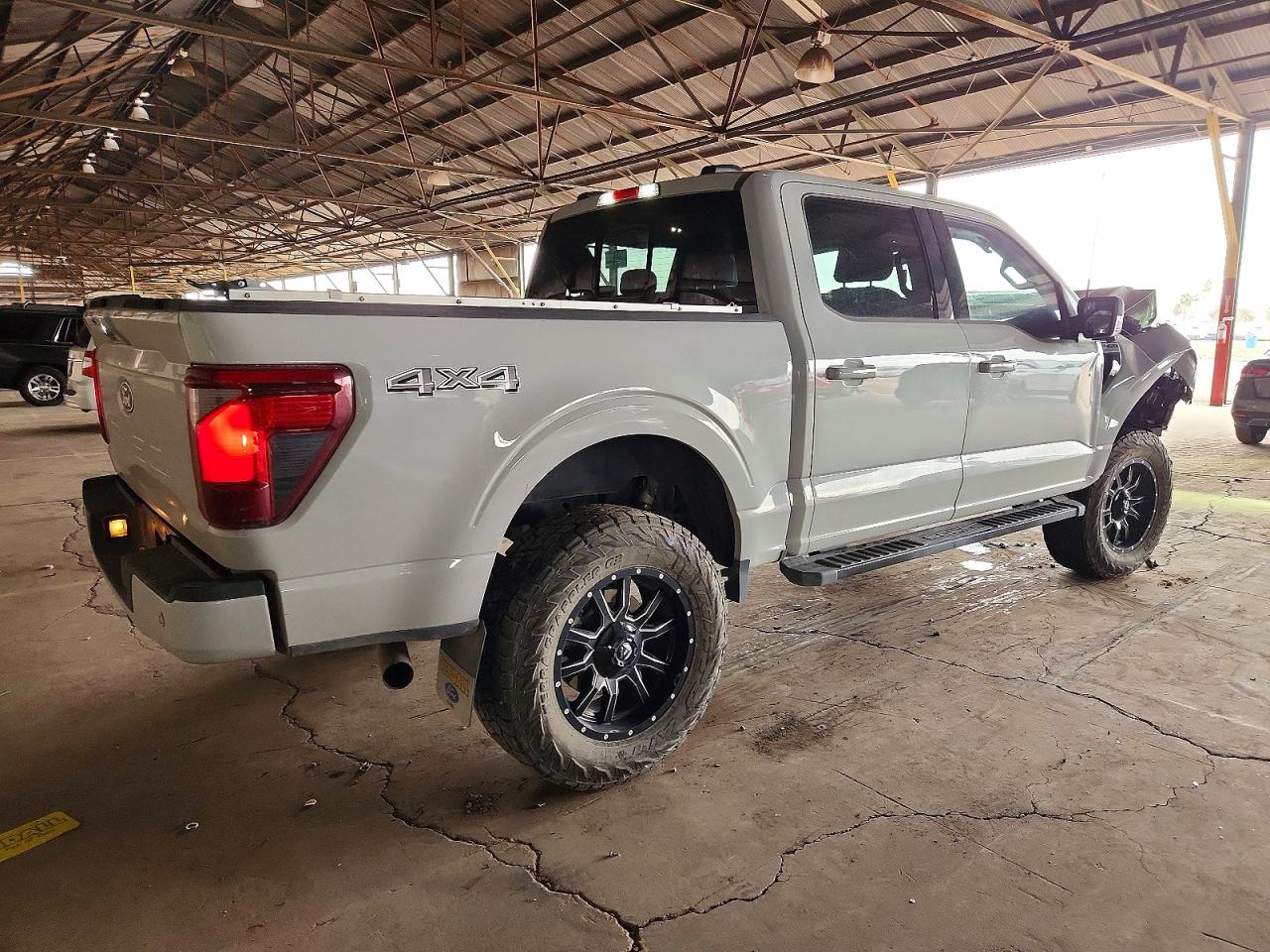 2024 FORD F150 XLT photo 3