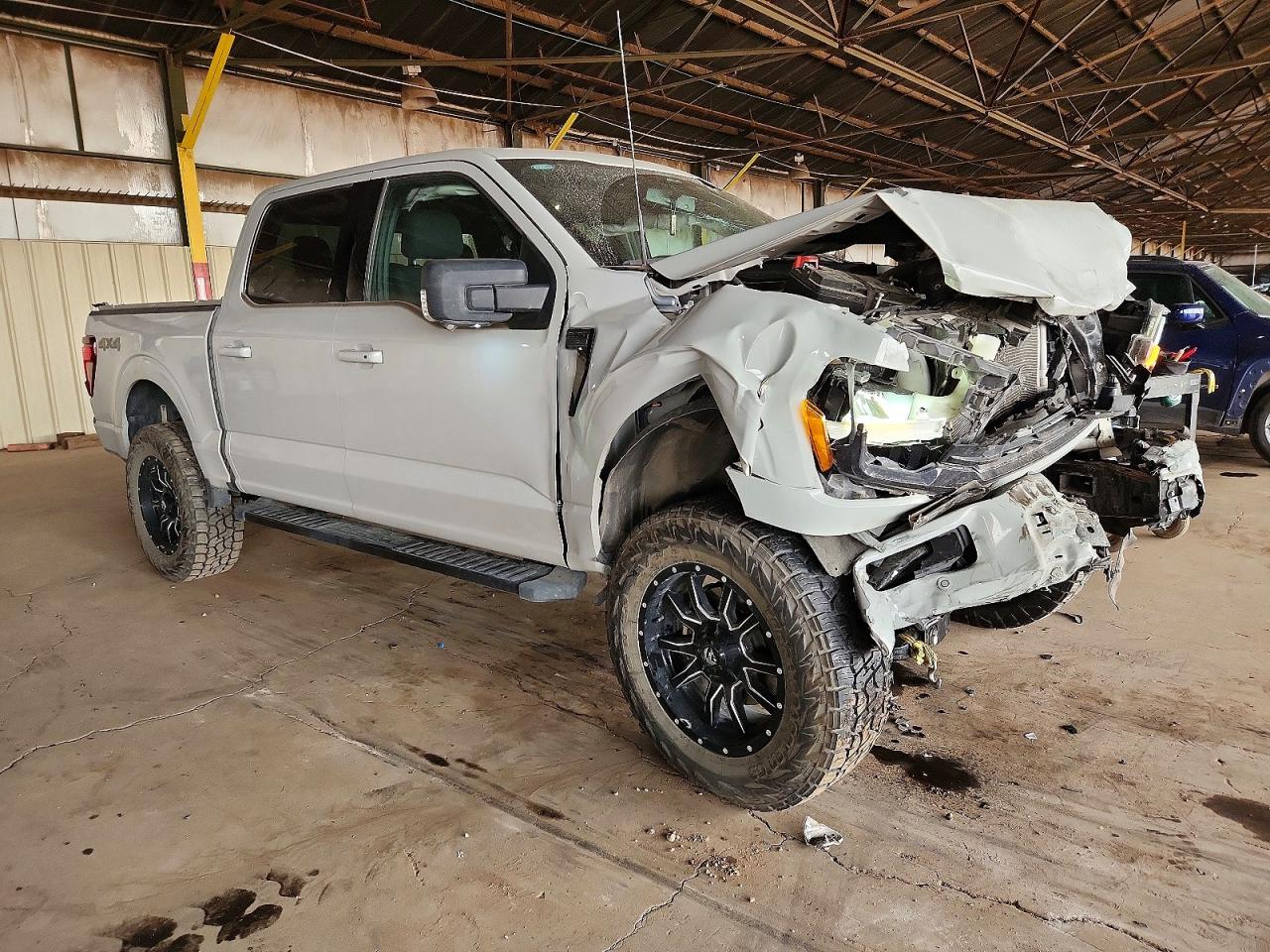 2024 FORD F150 XLT photo 4