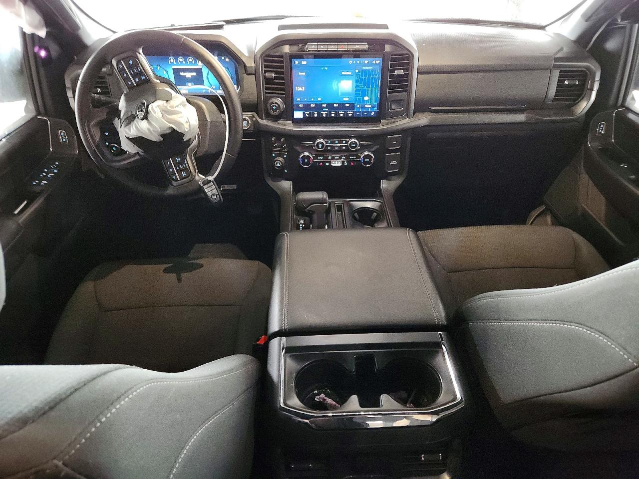 2024 FORD F150 XLT photo 8