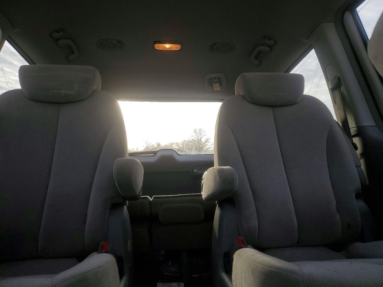 2007 KIA SEDONA BASE photo 19