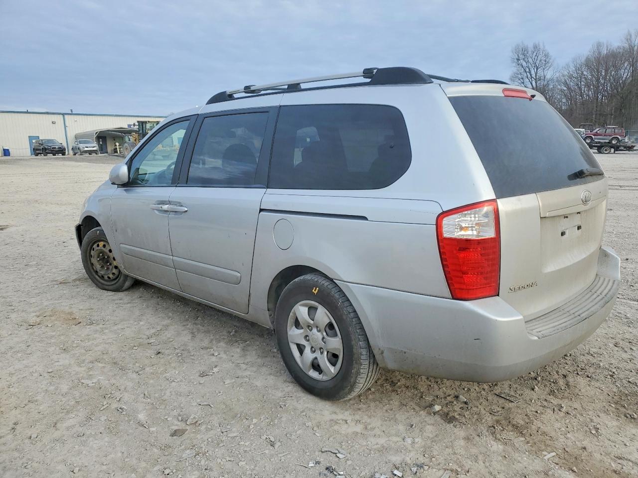 2007 KIA SEDONA BASE photo 3