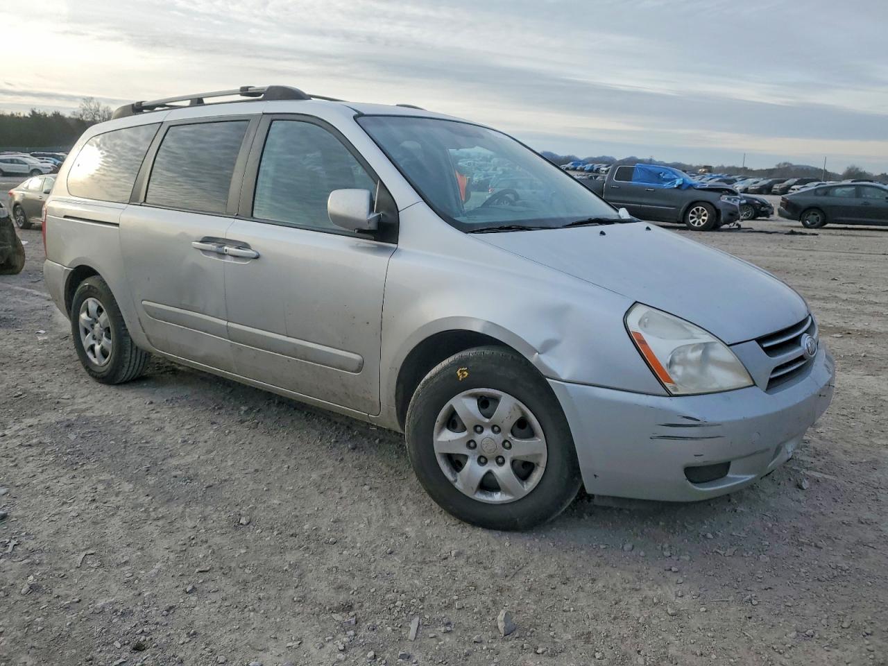2007 KIA SEDONA BASE photo 7