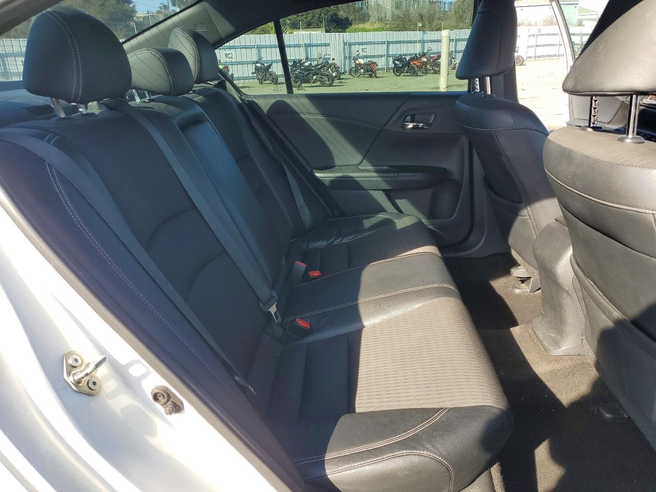 2016 HONDA ACCORD SPORT photo 28