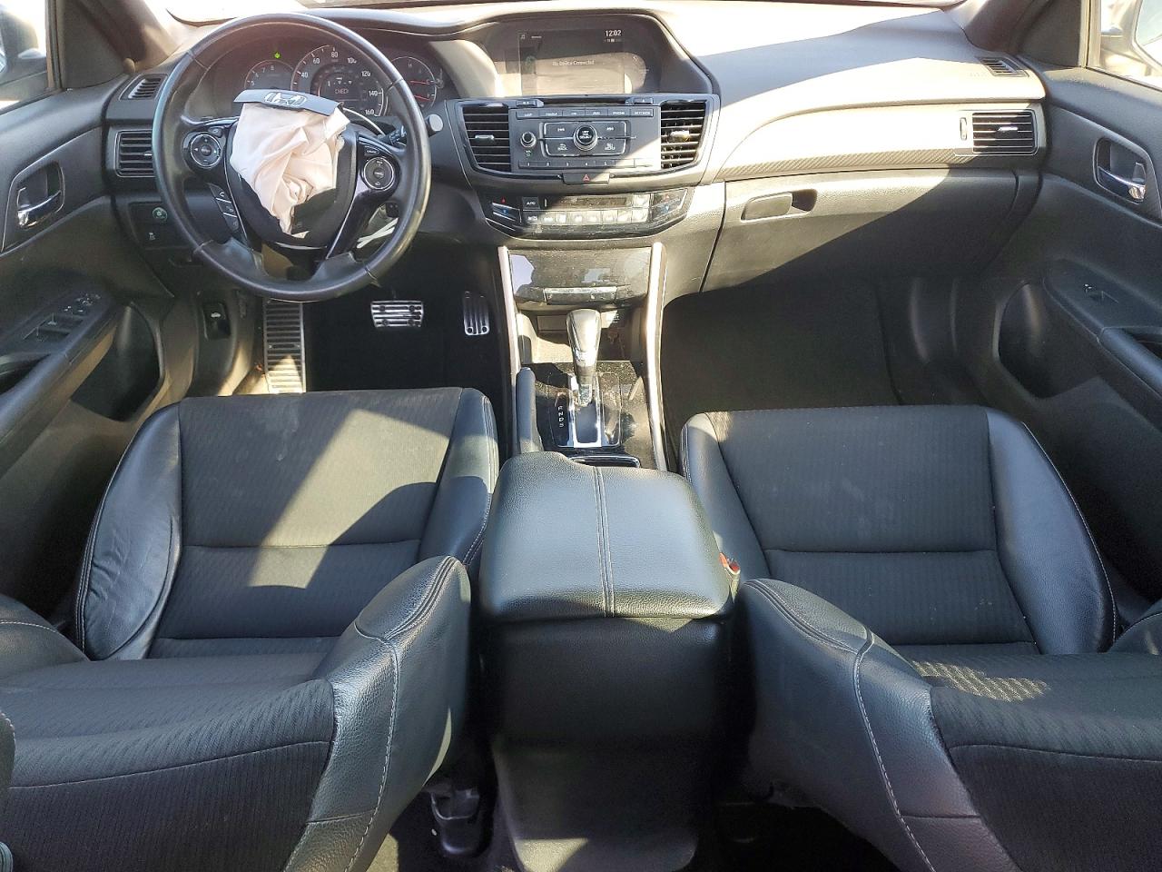 2016 HONDA ACCORD SPORT photo 22