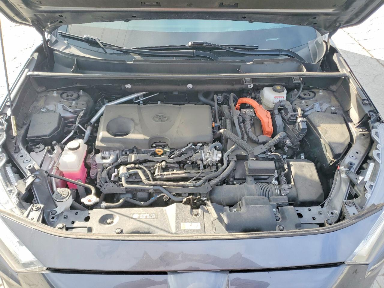 2022 TOYOTA RAV4 XSE photo 34