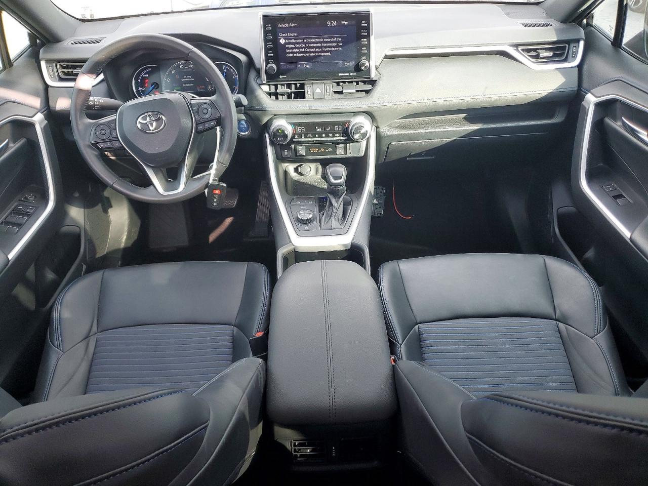 2022 TOYOTA RAV4 XSE photo 22