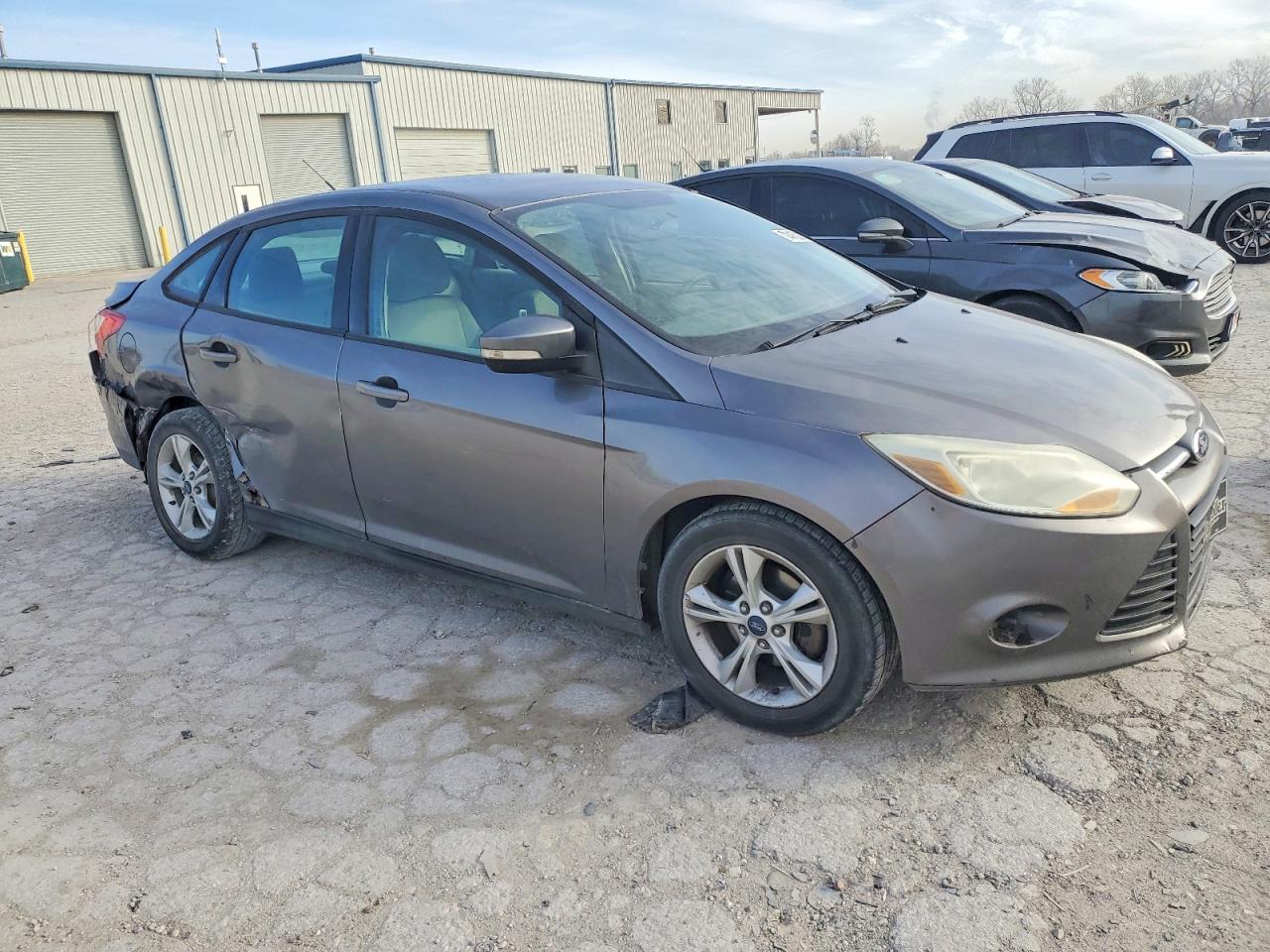 2014 FORD FOCUS SE photo 4
