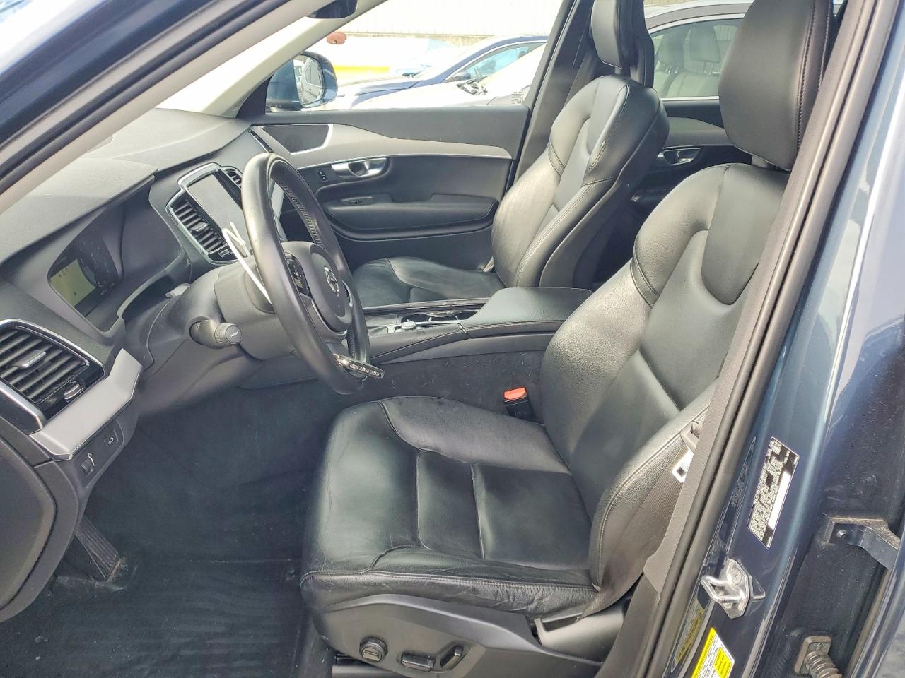 2021 VOLVO XC90 T5 MOMENTUM photo 7