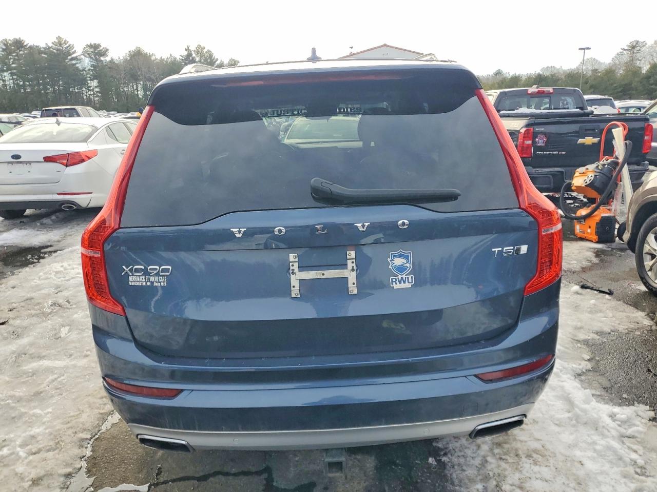 2021 VOLVO XC90 T5 MOMENTUM photo 6