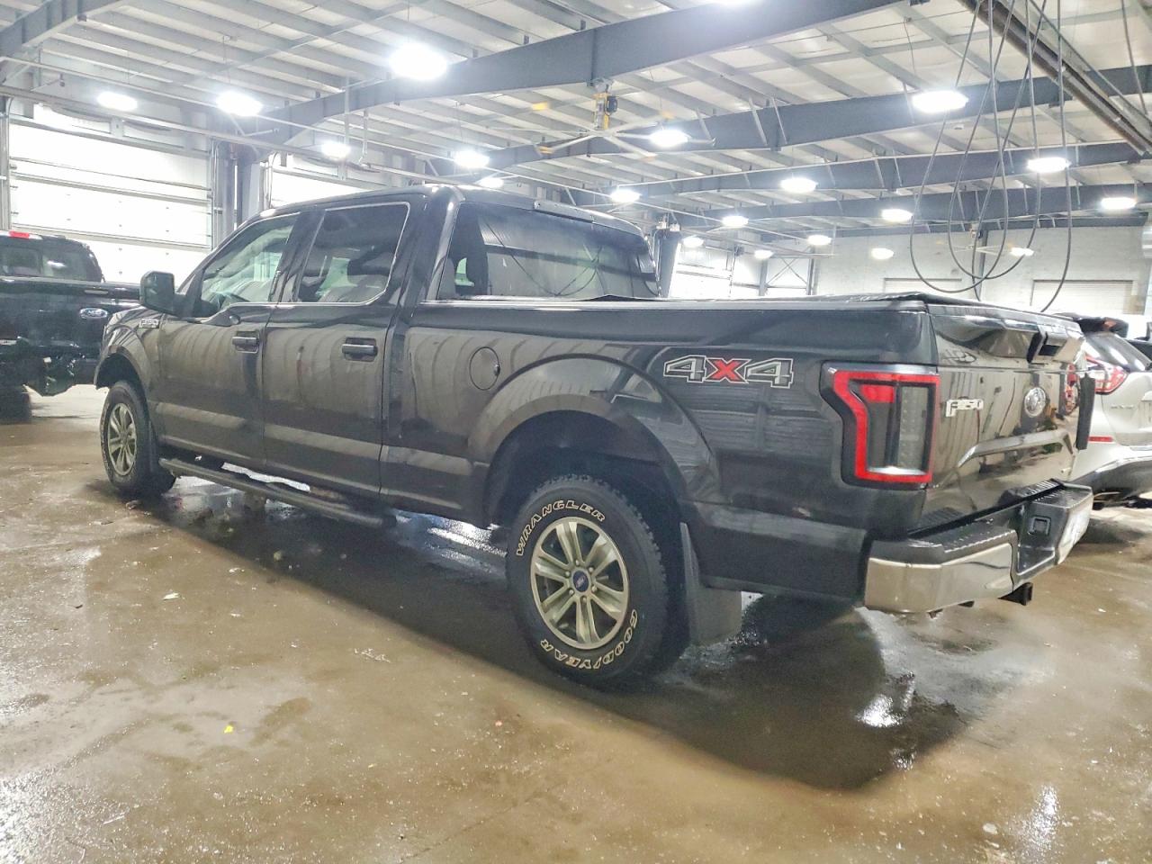 2015 FORD F150 SUPERCREW photo 2