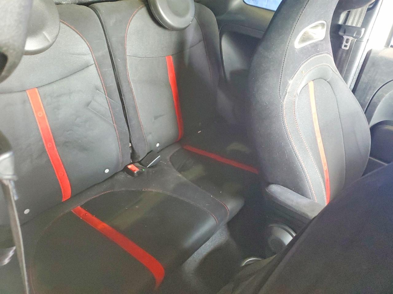 2013 FIAT 500 ABARTH photo 19