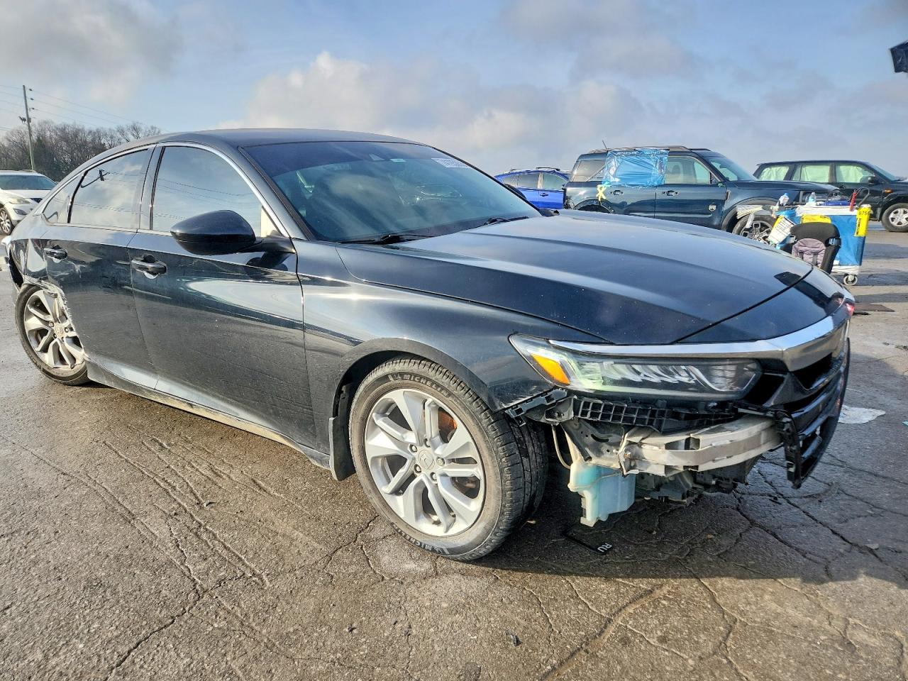 2018 HONDA ACCORD LX photo 13