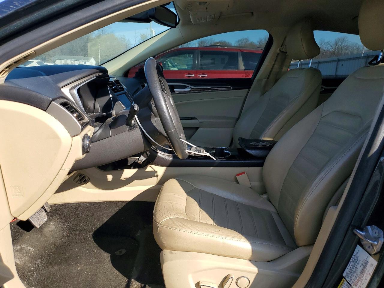 2016 FORD FUSION SE PHEV photo 19