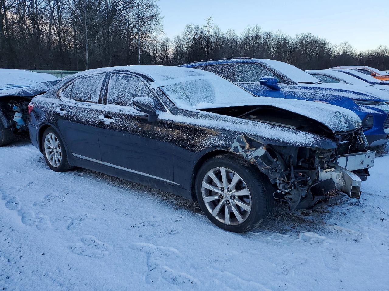 2010 LEXUS LS 460 photo 10