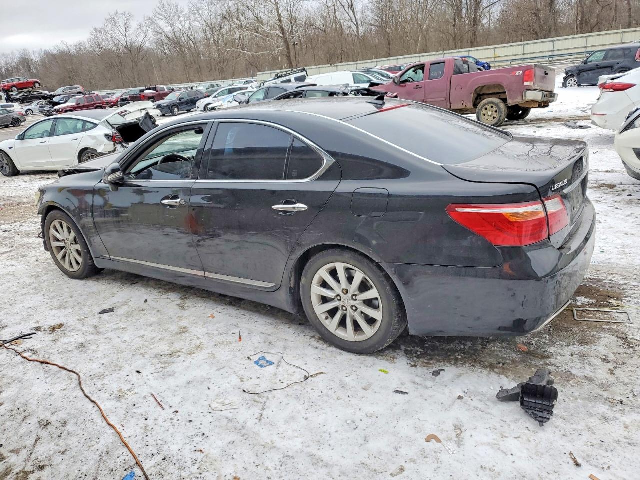 2010 LEXUS LS 460 photo 4