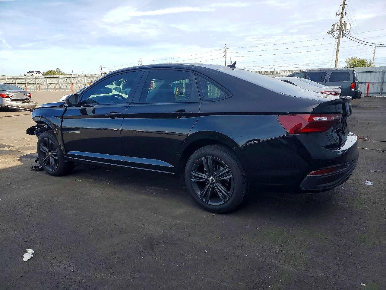 2024 VOLKSWAGEN JETTA SE photo 2