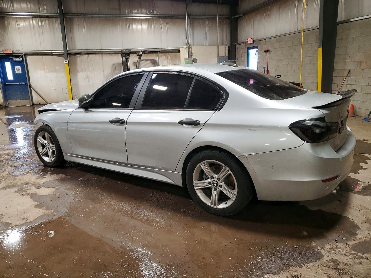 2015 BMW 328 XI photo 2