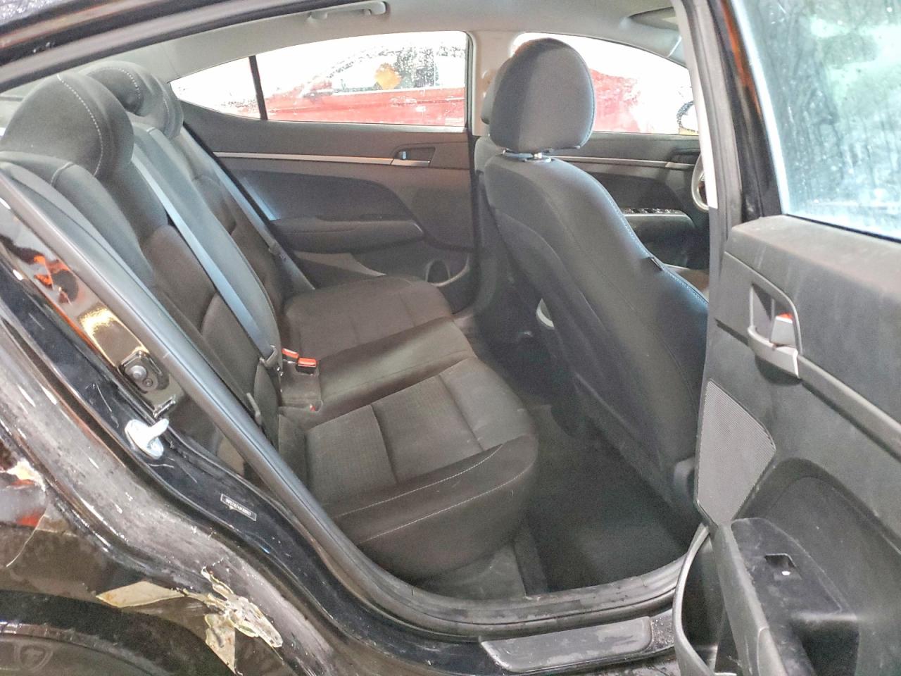 2018 HYUNDAI ELANTRA SE photo 10