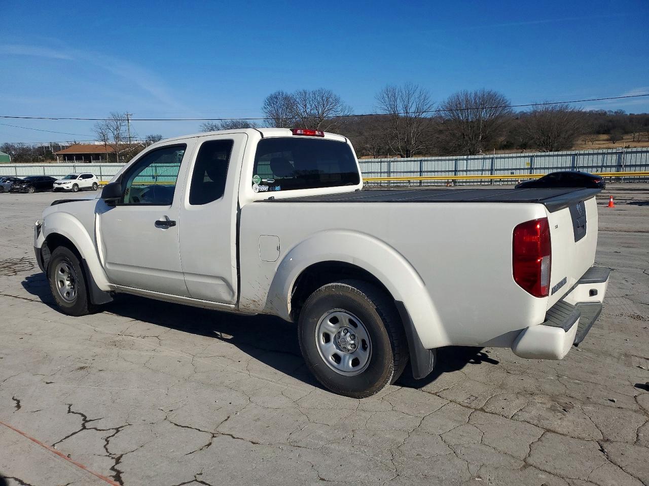 2018 NISSAN FRONTIER S photo 2