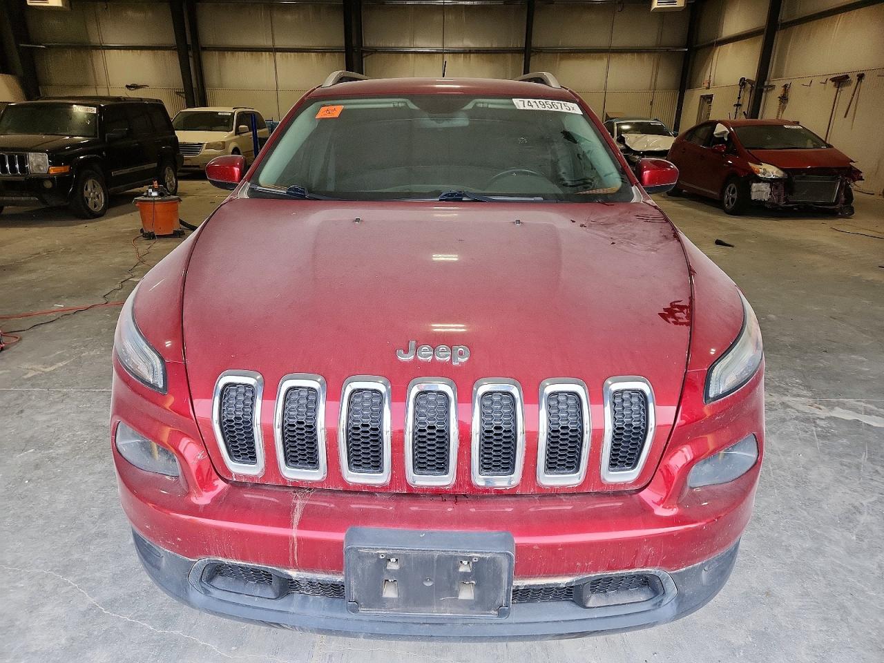 2015 JEEP CHEROKEE LATITUDE photo 9