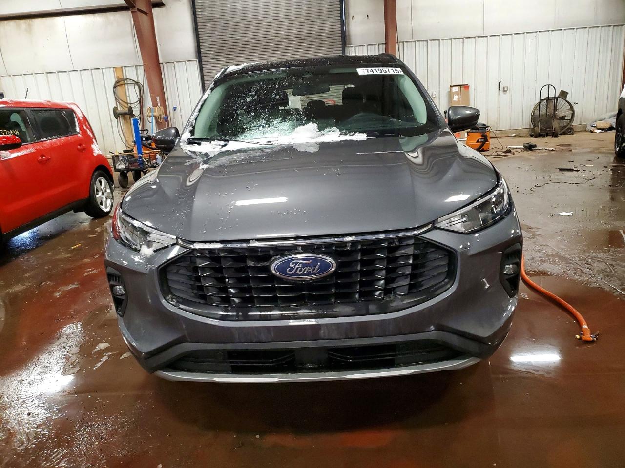 2025 FORD ESCAPE photo 9