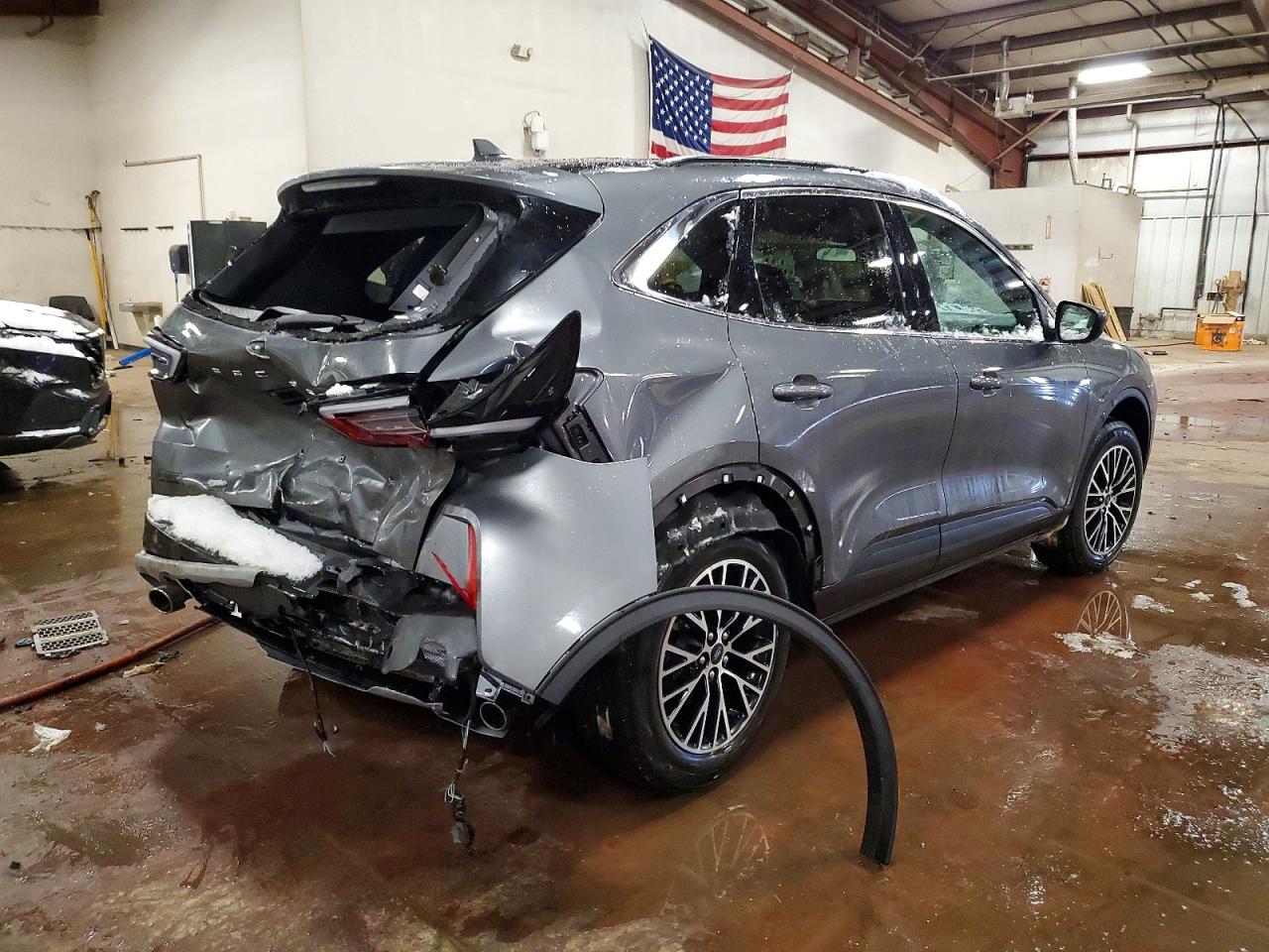 2025 FORD ESCAPE photo 5