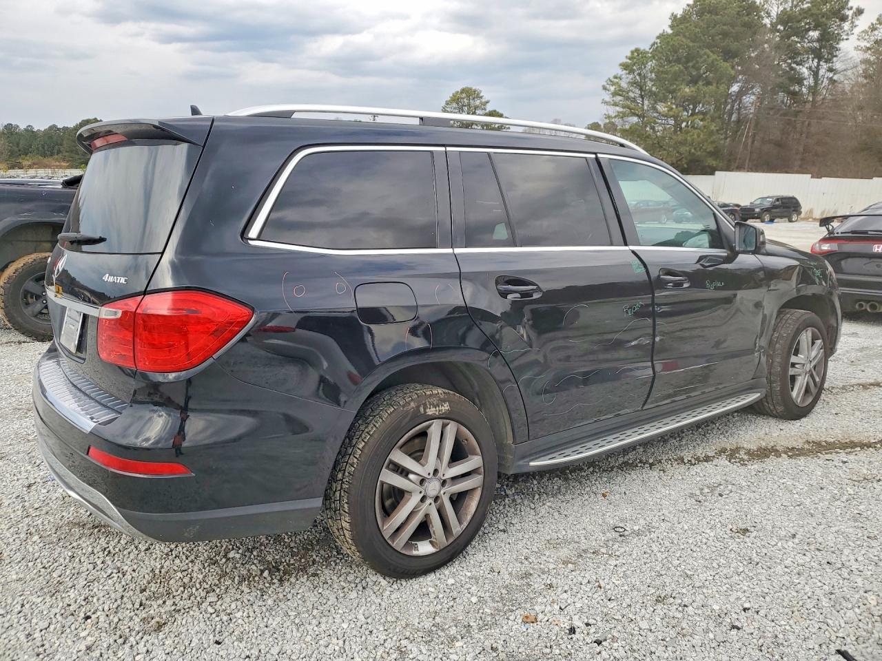 2014 MERCEDES-BENZ GL 450 4MATIC photo 3