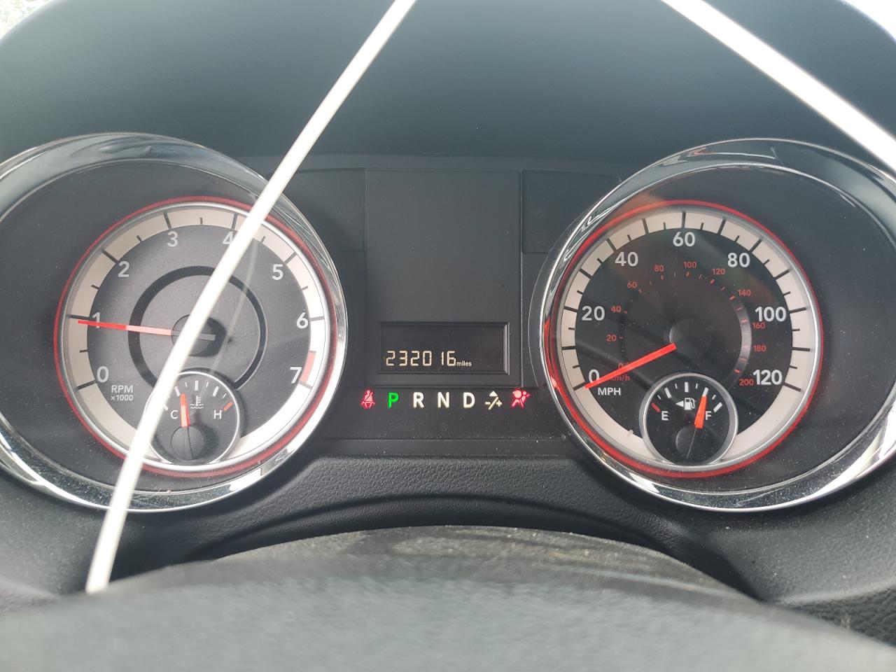 2015 DODGE GRAND CARAVAN SE photo 17