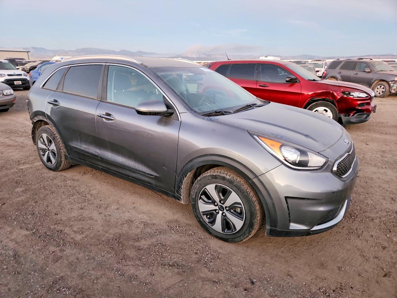 2017 KIA NIRO FE photo 7
