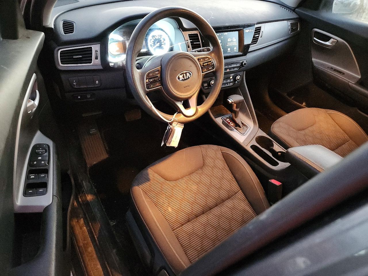 2017 KIA NIRO FE photo 15