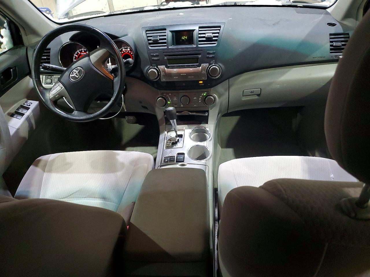 2009 TOYOTA HIGHLANDER BASE photo 8
