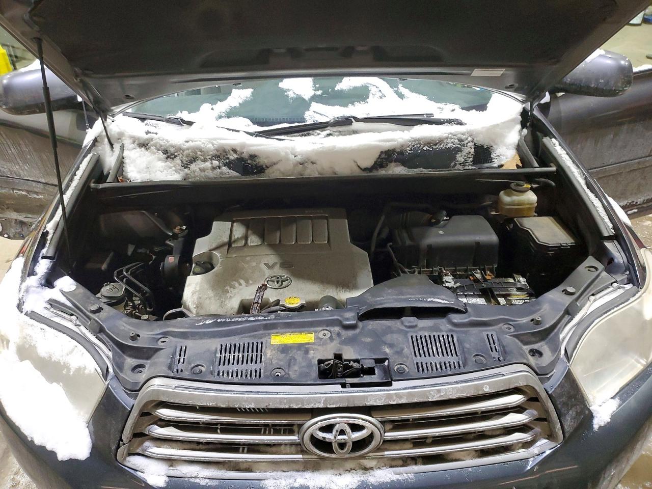 2009 TOYOTA HIGHLANDER BASE photo 12