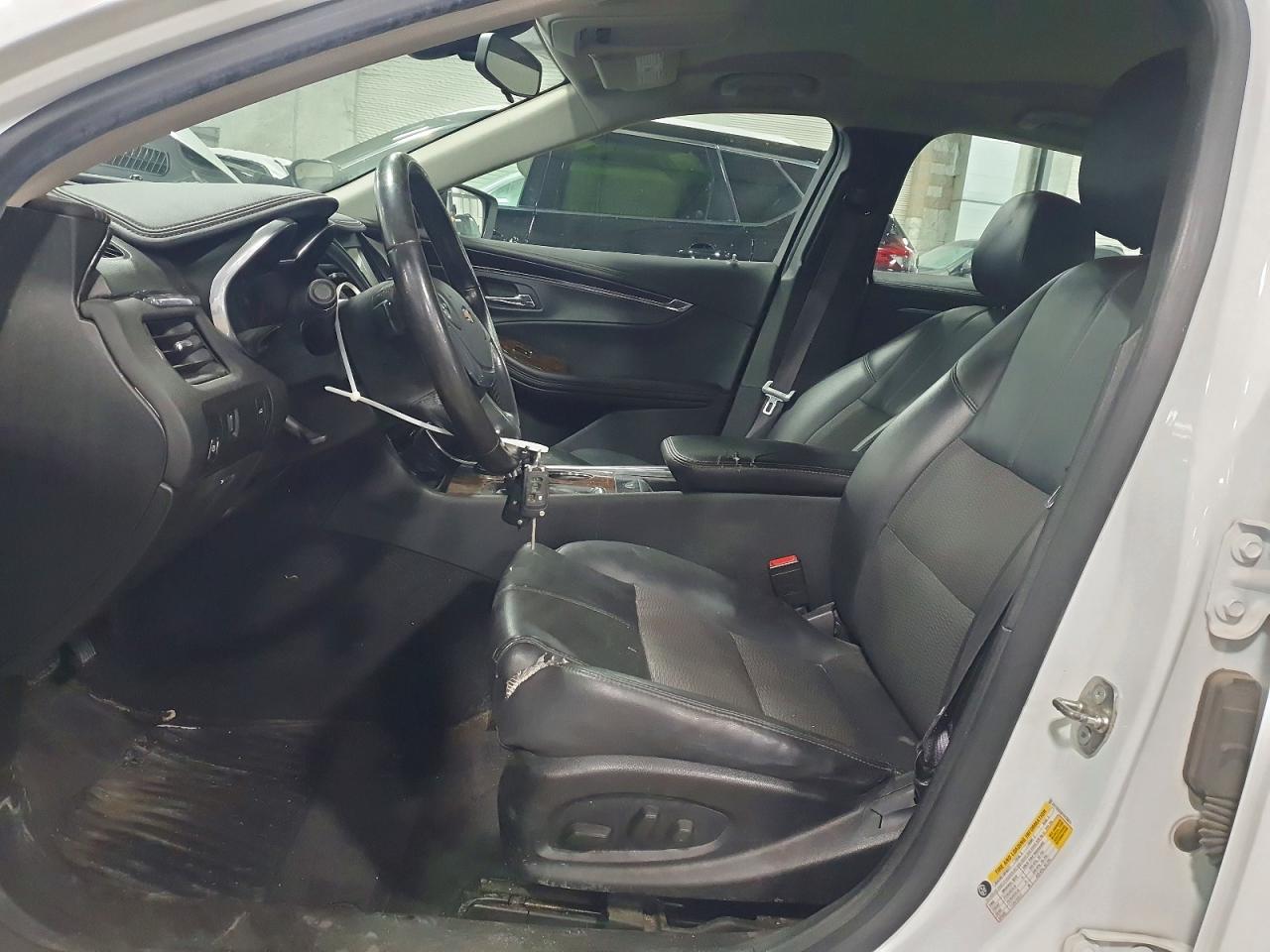 2015 CHEVROLET IMPALA LT photo 13
