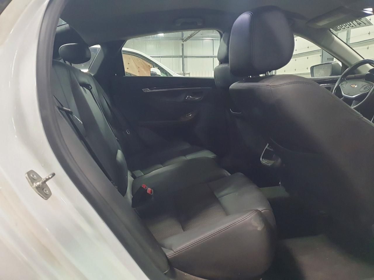 2015 CHEVROLET IMPALA LT photo 19