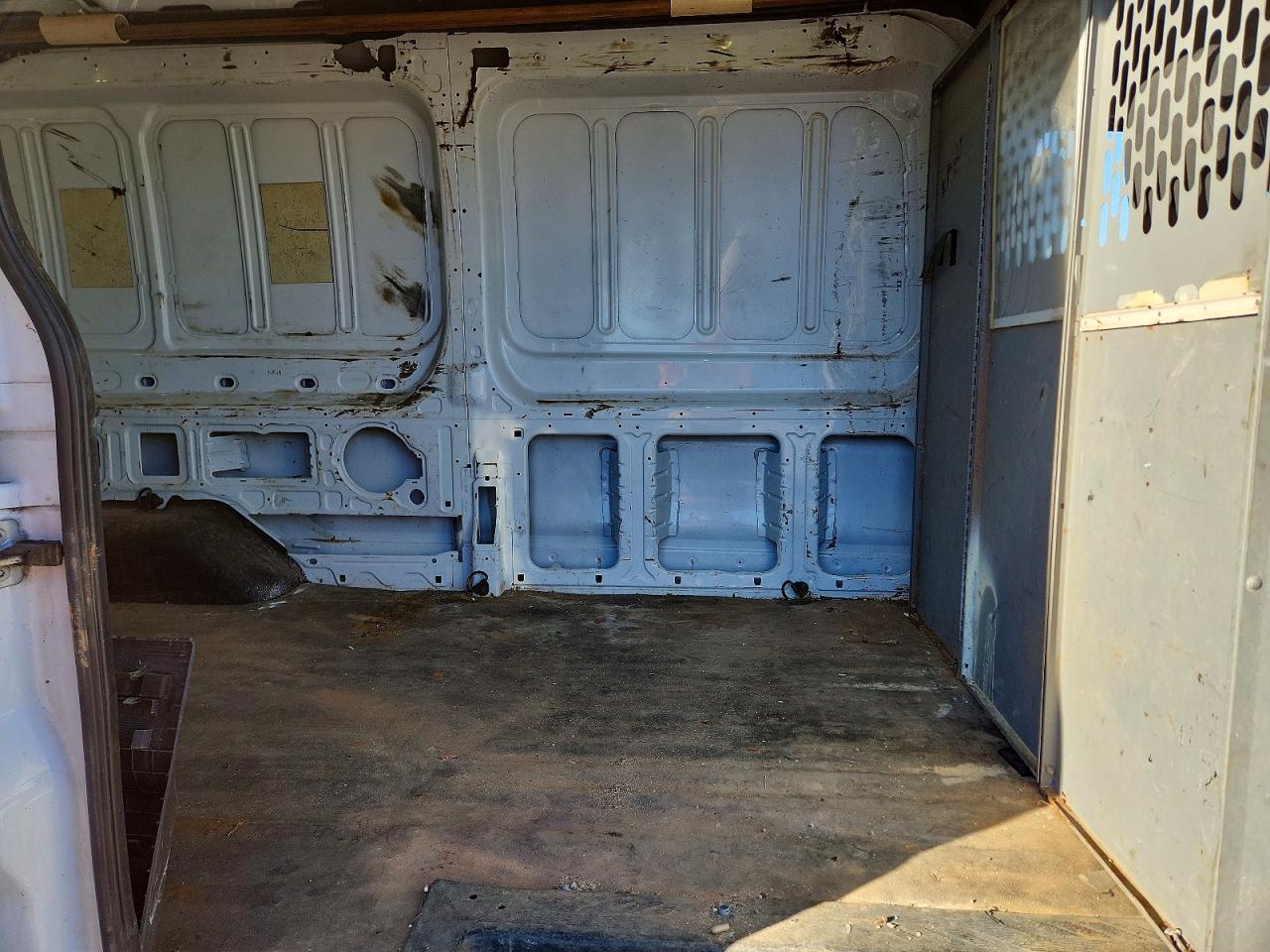 2017 FORD 250 TRANSIT photo 21