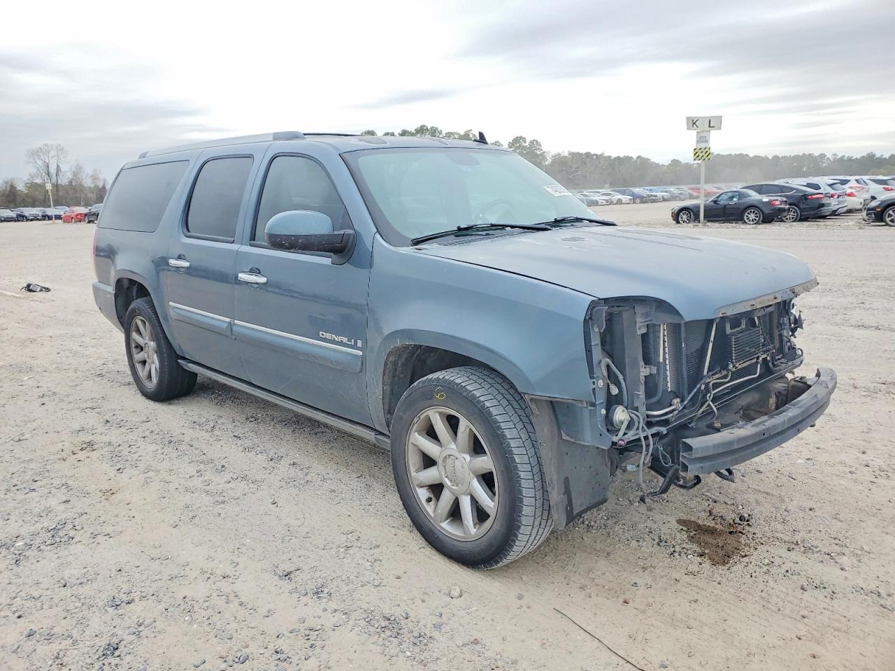 2008 GMC YUKON XL DENALI photo 7
