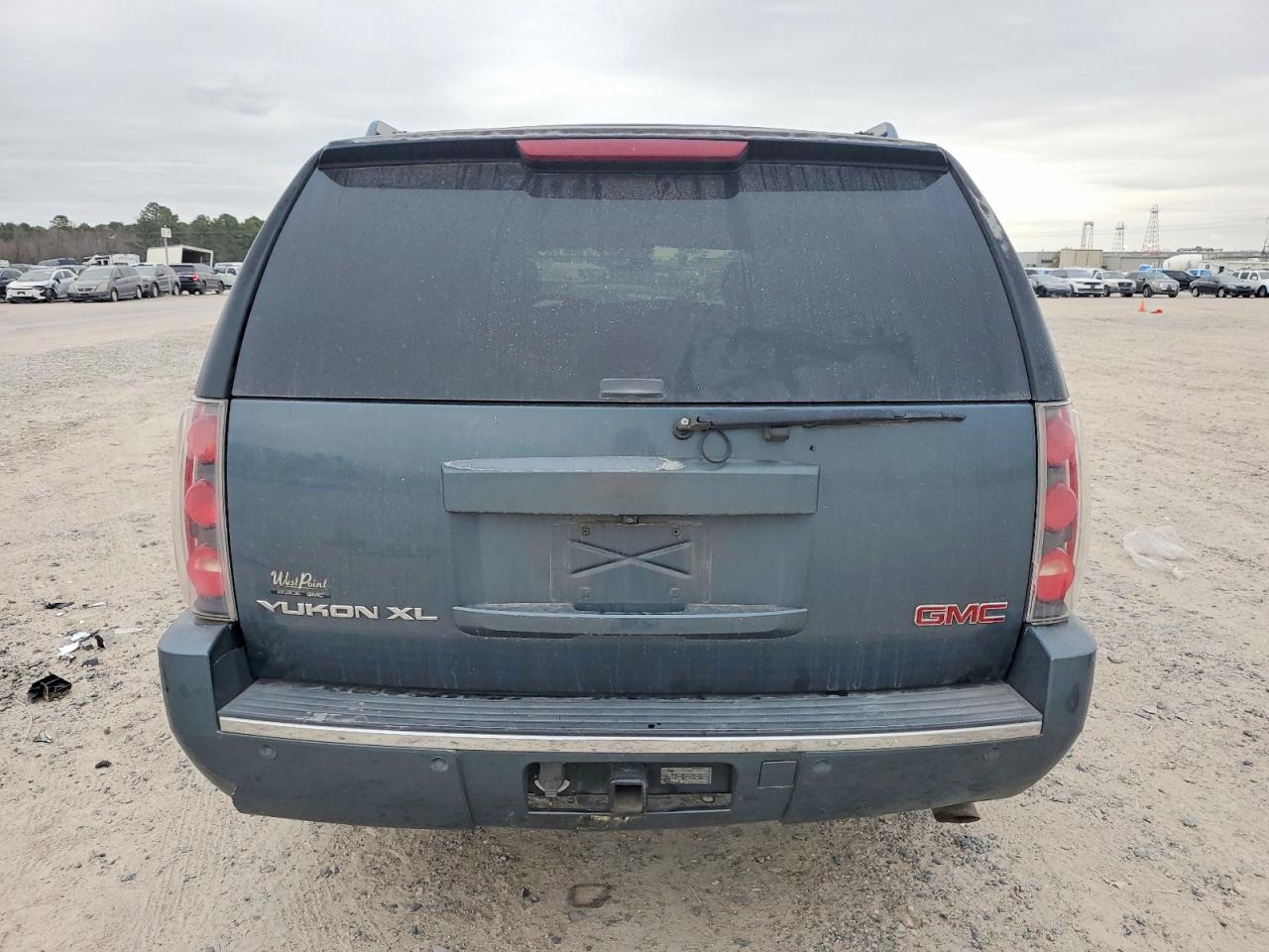 2008 GMC YUKON XL DENALI photo 11