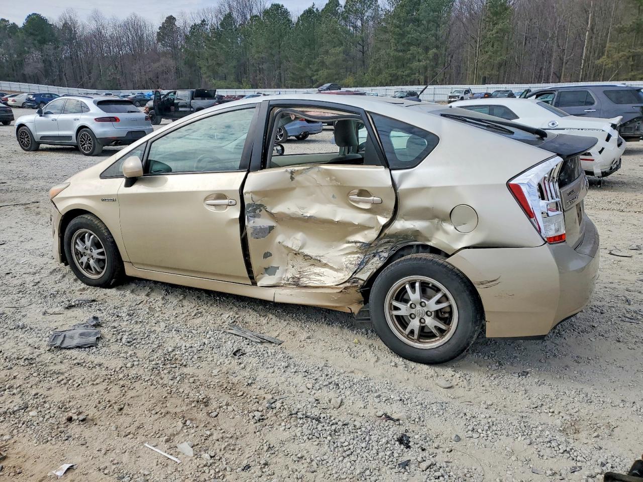 2010 TOYOTA PRIUS photo 2