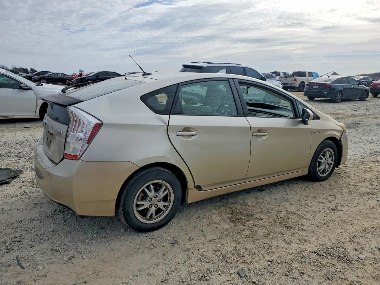 2010 TOYOTA PRIUS photo 3